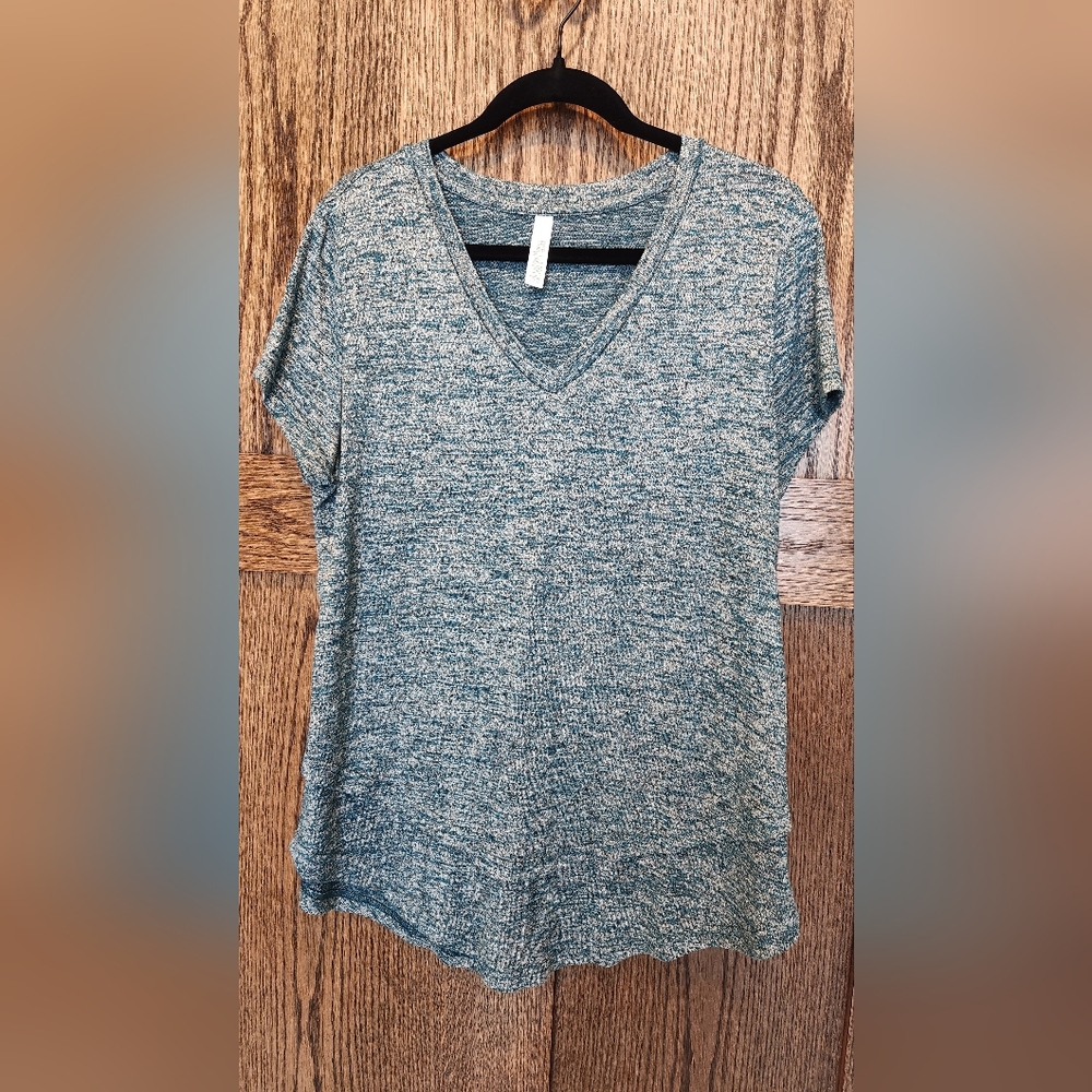Latched Mama Heathered V-Neck Tee - Teal Mix
